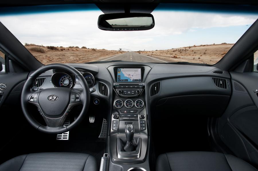  Hyundai Genesis Coupe 2013 года  (фото 53 из 76)
